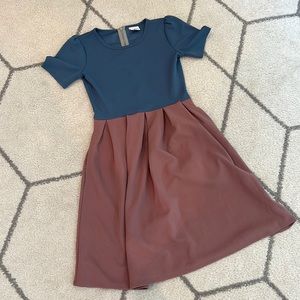 LuLaRoe Amelia A-line Dress w/ Pockets Solid Color Block Navy&Mauve - NWOT 🩷🩵